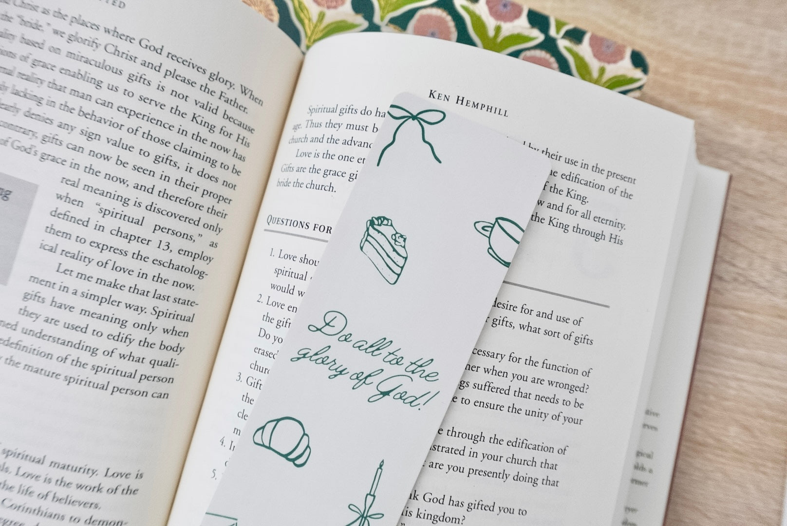 meliandolive do all to the glory of God bookmark cute trendy coquette bookish gifts reading book aesthetic Christian bookmarks Christian girl